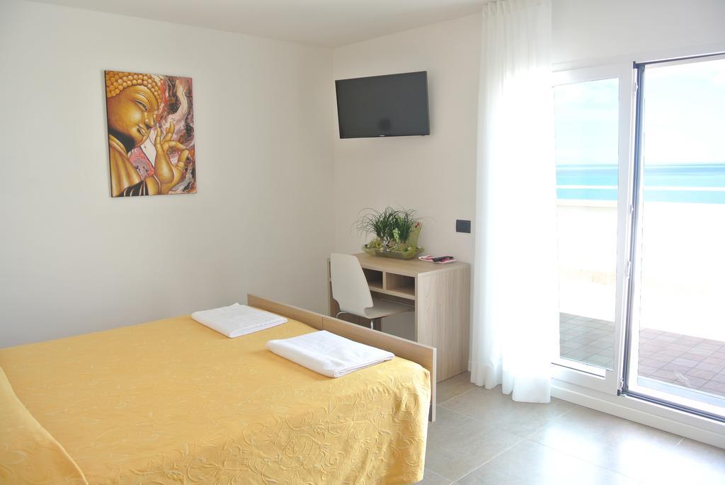 Hotel Touring Misano Adriatico Exterior photo