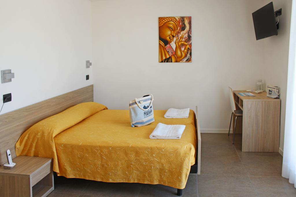 Hotel Touring Misano Adriatico Exterior photo
